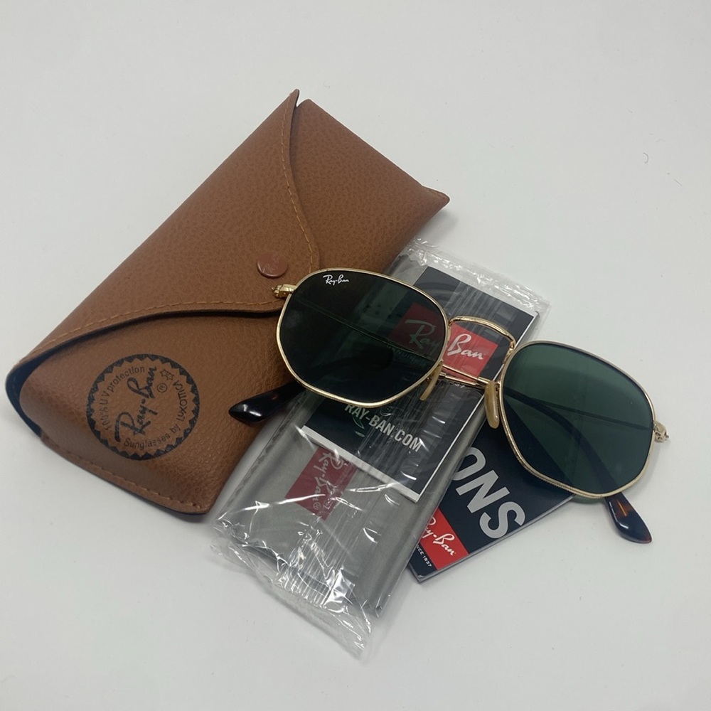 Ray-Ban
RB3548N Hexagonal Flat Lenses - Picture 5 of 6